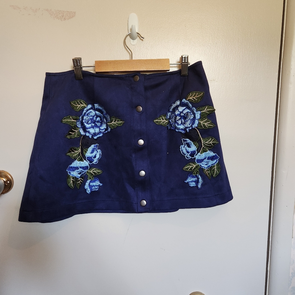 Jack BB Dakota Cailyn Button Up Patches Skirt - Picture 2 of 3